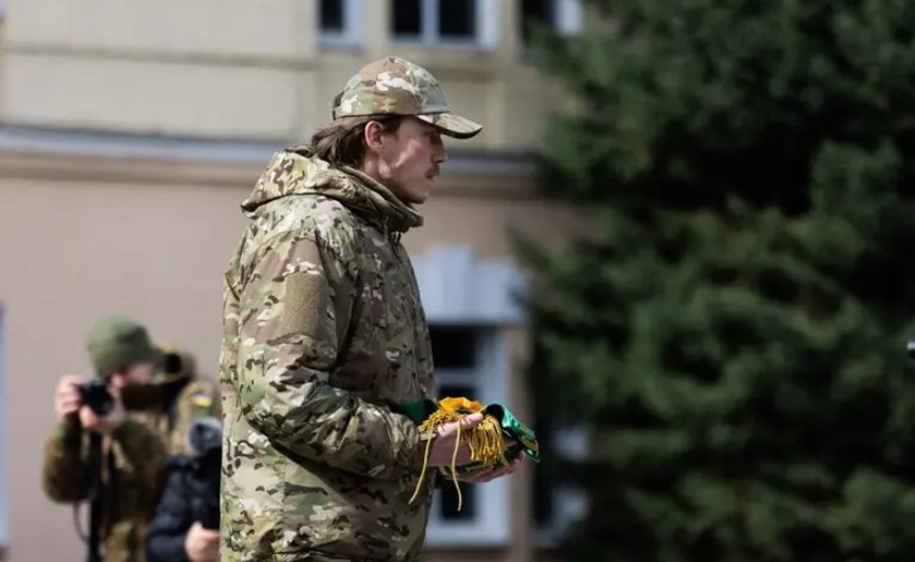 Командир "Азова" Редіс розкрив осінньо-зимові плани РФ на півночі Командир "Азова" Редіс розкрив осінньо-зимові плани РФ на півночі